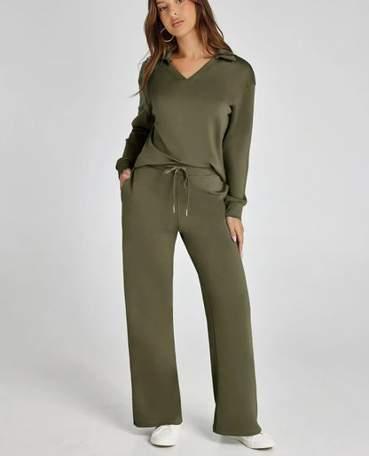 Women’s 2 Piece Sweatsuit Set ~ All-day wear that looks as good as it feels.