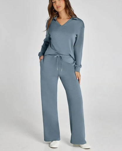 Women’s 2 Piece Sweatsuit Set ~ All-day wear that looks as good as it feels.