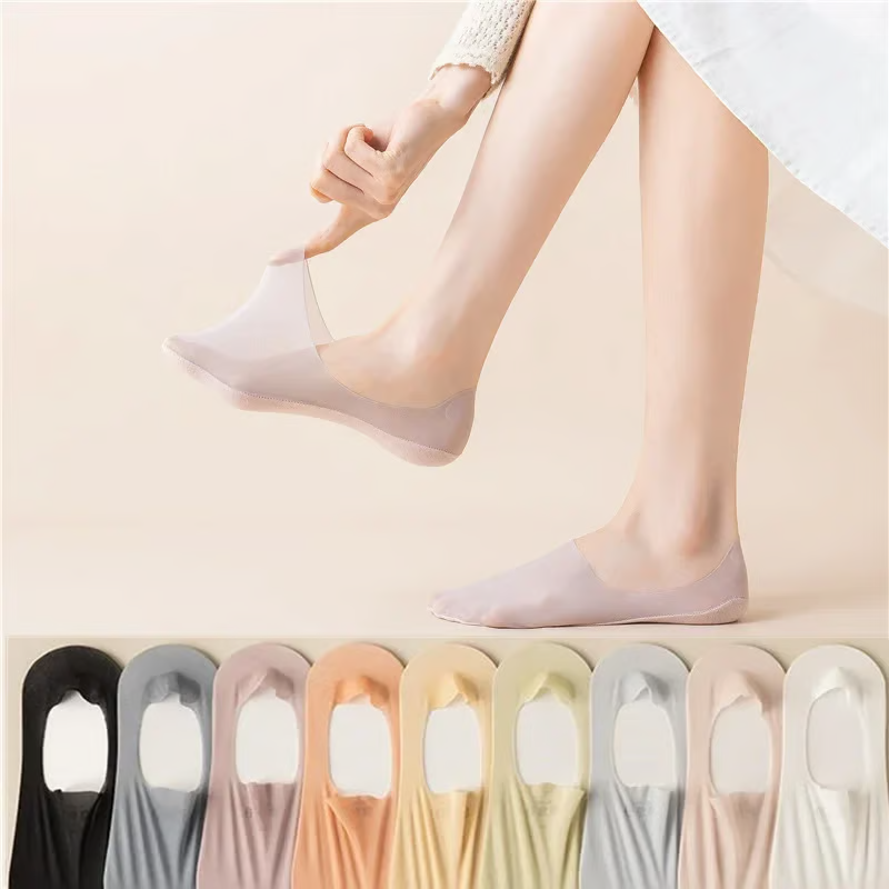 Invisible Breathable Socks ~ Stay-cool comfort that never slips.