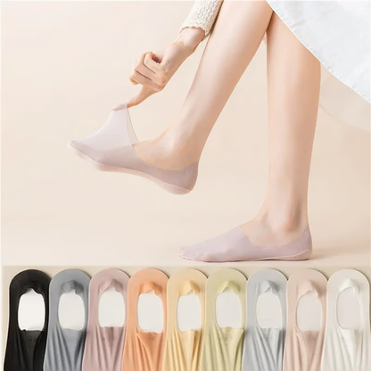 Invisible Breathable Socks ~ Stay-cool comfort that never slips.