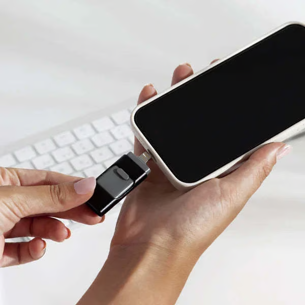 4 in 1 USB Flash Drive ~ The only flash drive you’ll ever need
