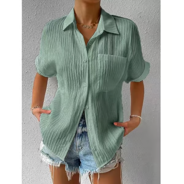 Crew Neck Lace Loose Shirt ~ The shirt that does all the work for you.