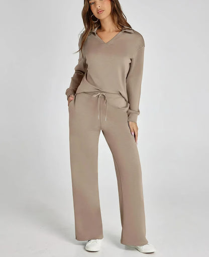 Women’s 2 Piece Sweatsuit Set ~ All-day wear that looks as good as it feels.